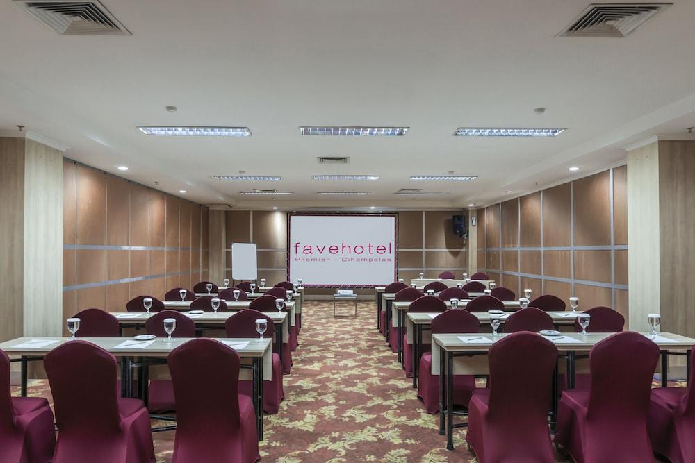 Favehotel Premier Cihampelas होटल Bandung