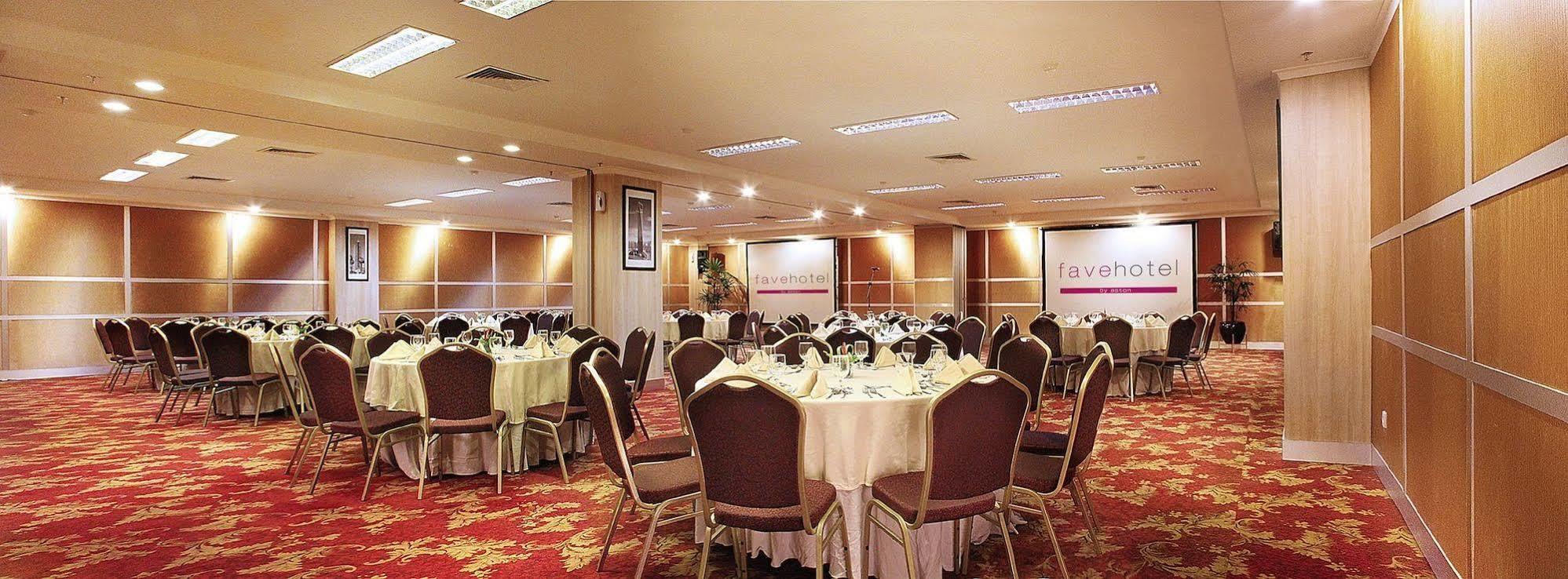 होटल Favehotel Premier Cihampelas 3*